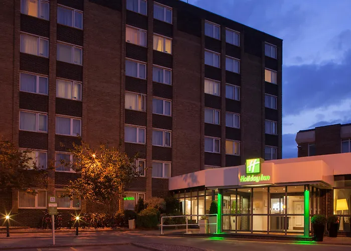 Top Hotels Near Portsmouth