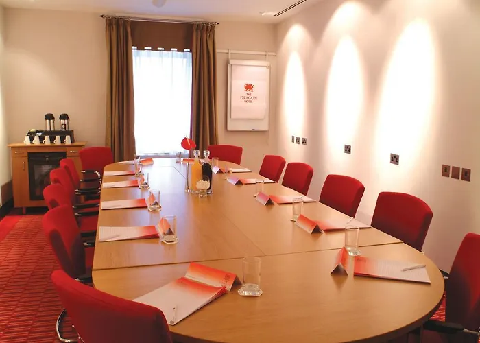 Top 4 Star Hotels in Swansea for Opulent Stay