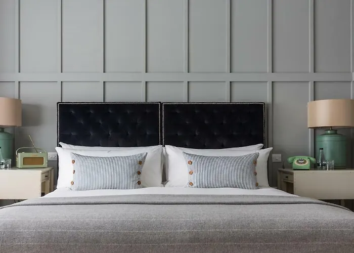 Finest 5-Star Hotels in Bristol