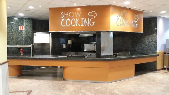 Experience Luxury and Comfort at Servigroup Hotels in Benidorm