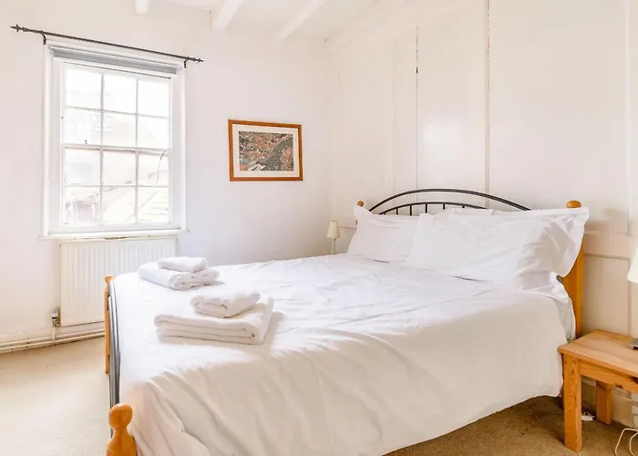 Best Hotels with Twin Rooms in Whitby