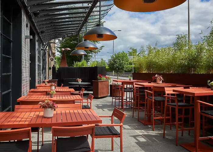 Top Hotels Near V&A Dundee for Memorable Stay