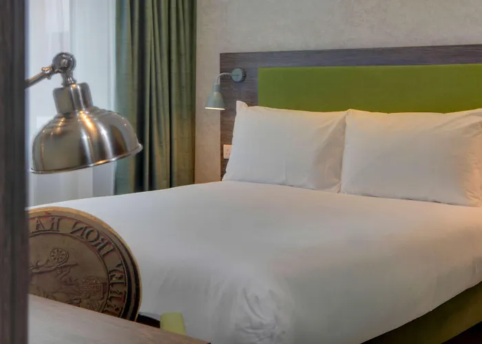 Top Hotels in Croydon