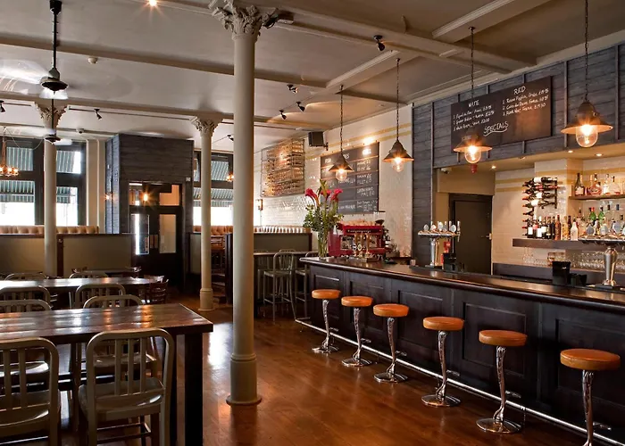 Top Hotels Near Oval Cricket Ground London