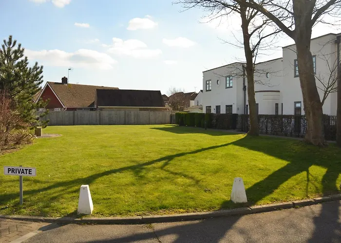 Best Hotels Near East Preston West Sussex