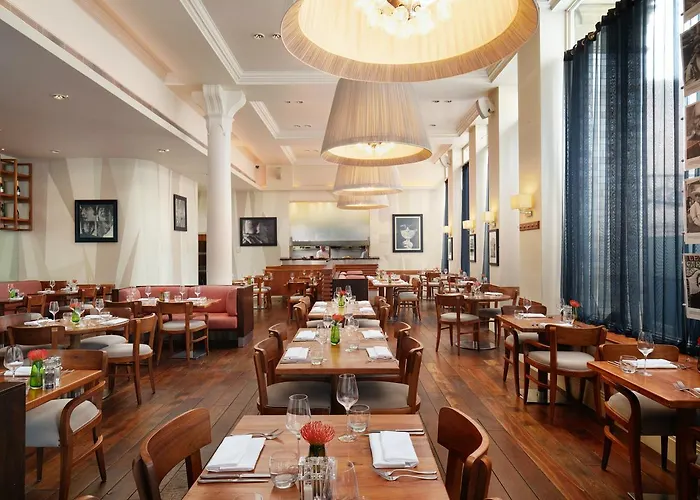 Top Hotels on Victoria Street Liverpool