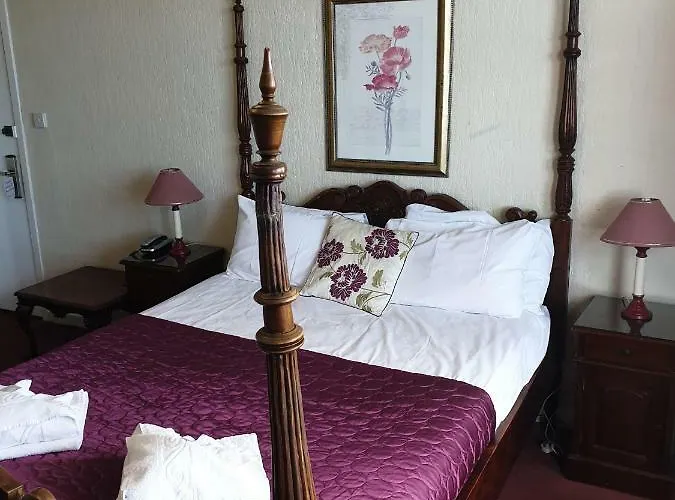 Top Hotels Near South Pier, Blackpool
